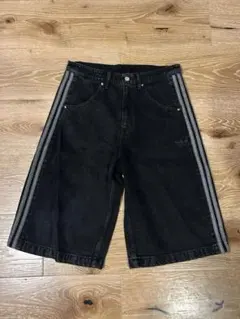 【adidas originals】ブラックデニムショートパンツ