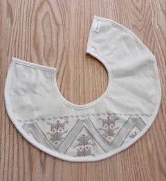 【未使用品】MARLMARL 刺繍入りスタイ ベビー用品