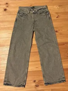 H&M ストレートルーズフィット デニムのサムネイル