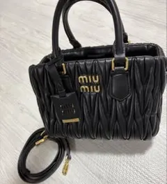 MIUMIU ショルダーハンドバッグ ノベルティ