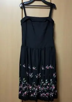 TOCCA　花柄刺繍ワンピース