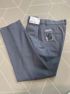 ⭐︎新品タグ付き⭐︎ユニクロ　レディース　スマートアングルパンツ　M グレー