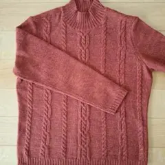 ケーブル編みハイネックセーター オレンジ系