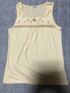 axes femmeビジュー付きタンクトップ