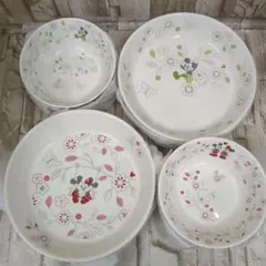 A020 iwaki ファミエット食器セット 20枚　イチゴ柄 A020 iwaki ファミエット食器セット 20枚 イチゴ柄 - メルカリ