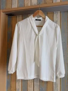 新品 長袖ブラウス ボウタイブラウス パール飾り フォーマル　ビジネス 入学式