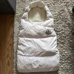 2026年最新】MONCLER おくるみ・ブランケットの人気アイテム - メルカリ