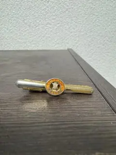 セリーヌ　ネクタイピン ゴールドのサムネイル