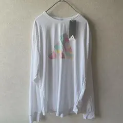 新品未使用adidas アディダス 長袖 グラフィックTシャツ Mレディース