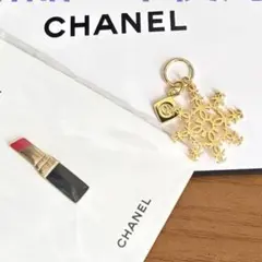 2026年最新】chanel クリスマスコフレ チャームの人気アイテム - メルカリ