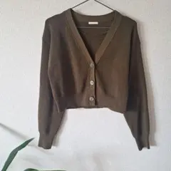 美品春服オリーブグリーンショート丈 Vネッククロップドニットカーディガン　Y2K