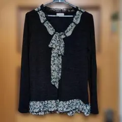 アクシーズファム　フラワープリントリボン付トップス