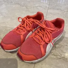 スニーカー　Puma オレンジ 23.5 レディース　プーマ
