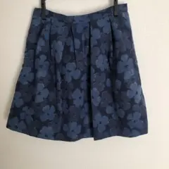 フレア　ミニ　スカート　シック　裏地付き　花柄　デートコーデ