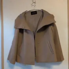 GALLORIA フード付きベージュジャケット