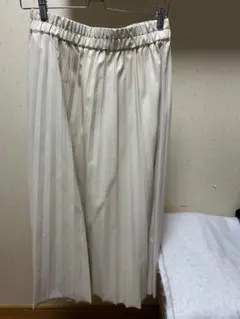 フェイクレザー　プリーツロングスカート