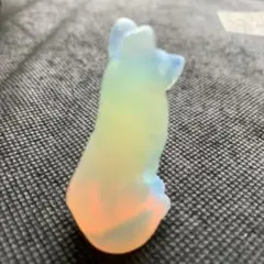 オパール　ウルフ　狼のカービング　天然石置物