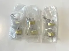 ミッフィー ガチャガチャ　めじるしアクセサリー