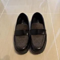 MICHAEL KORS ローファーのサムネイル