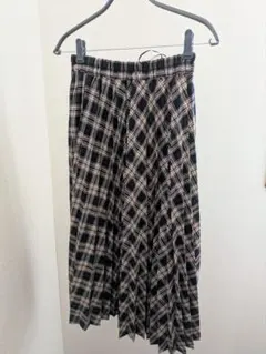 【ハニーズ新品】チェック　プリーツスカート＆ タイトスカート　２枚組