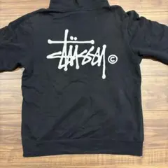 stussy パーカー　黒　バックロゴ　M ブラック　スウェット　フード付き