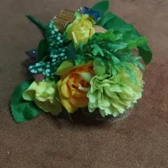 ハンドメイド イエローグリーンコサージュ