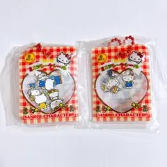 新品未使用　シャカシャカフレークシール風チャーム　ハローキティ　2個セット