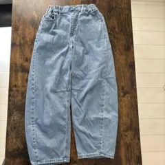 GU バレルレッグジーンズ　150