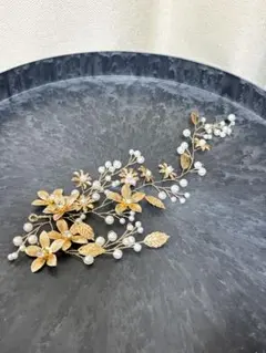 ウェディング　髪飾り　ウェディング ヘッドドレス 花とパール
