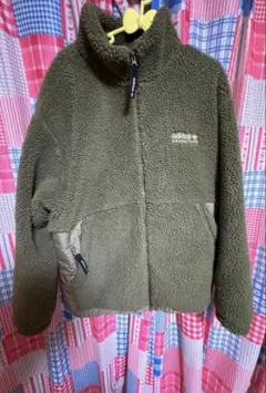 adidas フリースジャケット オリーブグリーン