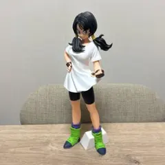 ドラゴンボール　ビーデル　フィギュア