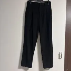 ブラック テーパードスラックス