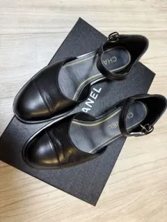 CHANEL Mary Janes G39858 36.5のサムネイル