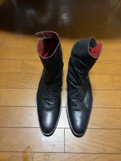 黒レザーショートブーツ ジッパー付き
