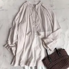 美品＊siiwa アーバンリサーチドアーズ 刺繍入りチュニックブラウス