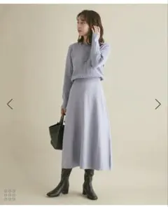 Vis ミニケーブルゴールド釦アクセントニットワンピース