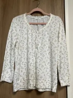 one after another NICE CLAUP 花柄カットソー　七分袖