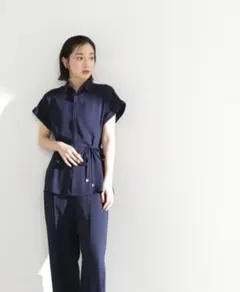 ナチュラルビューティーベーシック　ノーブルフレンチシャツ　ネイビー　M