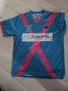 サッカーシャツ 青とピンクデザイン