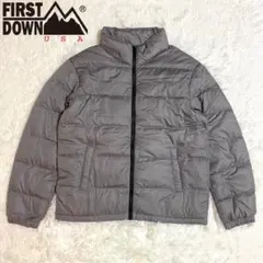 ファーストダウン　ダウンジャケット　軽量ダウン　刺繍ロゴ　グレー　M