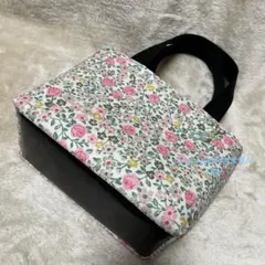 帆布使いトートバッグ=キャスキッドソン×ミニ薔薇×生成り