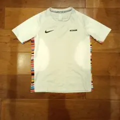 Nike DRI-FIT ホワイト Tシャツ 145