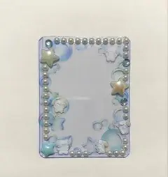 【1】B8縦入れシールデコ 硬質ケース 水色 犬 ハンドメイド 白 パール