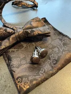 【美品】蝶ネクタイ&ポケットチーフ&カフス&グローブ　結婚式 新郎