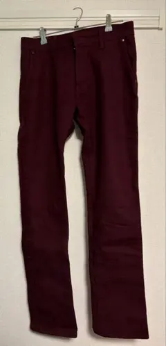 EDWIN バーガンディ スリムフィット チノパン