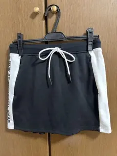 美品】 8yards サイドライン ブラック スカート ハチヤーズ S ゴルフ