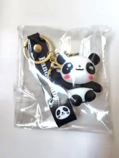 ■新品未開封　パンダキーホルダー