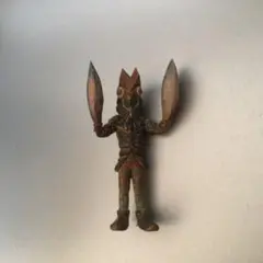 はしもとみおのウルトラ怪獣彫ってみた。　バルタン星人のサムネイル