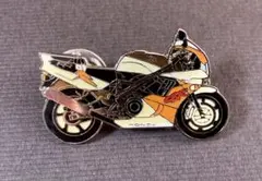 【値下げ】HONDA バイク CBRピンバッジ レトロのサムネイル