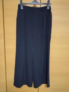 UNIQLOユニクロワイドクロップドパンツMサイズネイビー
